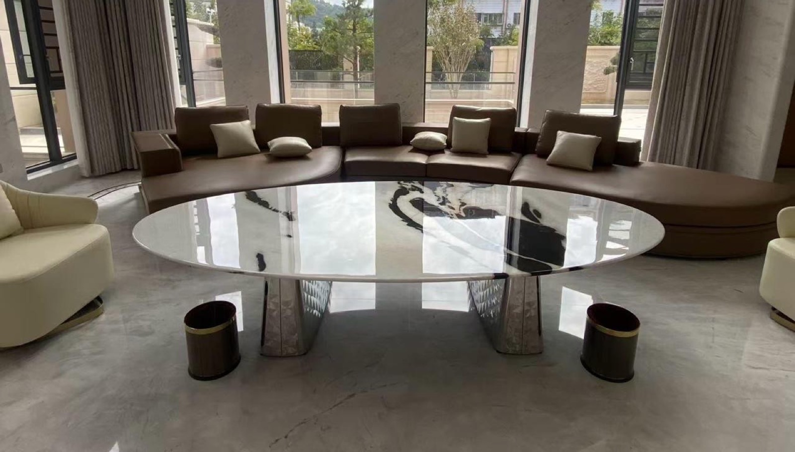 Oval dining table