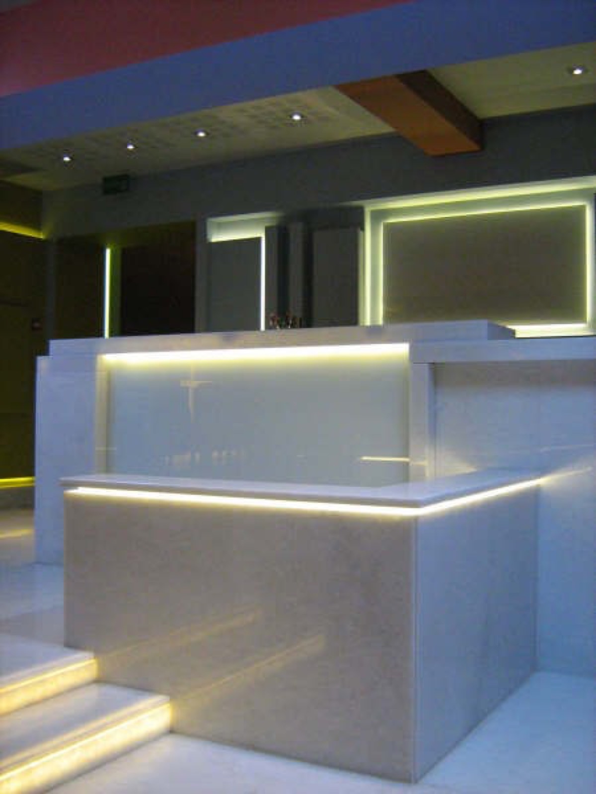 Illuminated marble bar