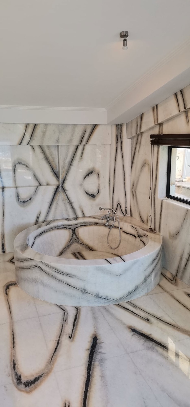 Sculptural bathroom